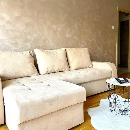 Naki Apartment *