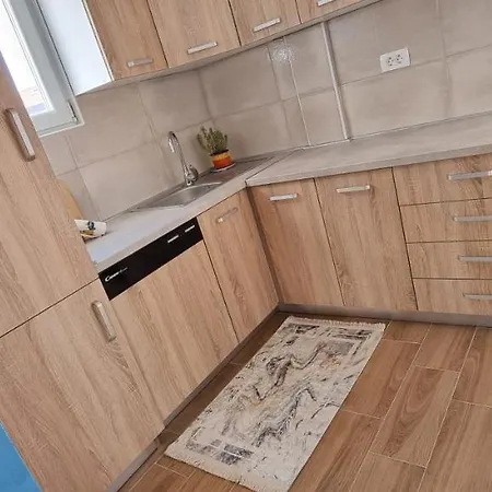 Apartment Naki