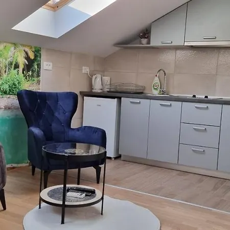 Naki Apartment
